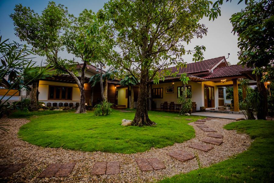 Tree Home Plus Накхонситхаммарат Экстерьер фото