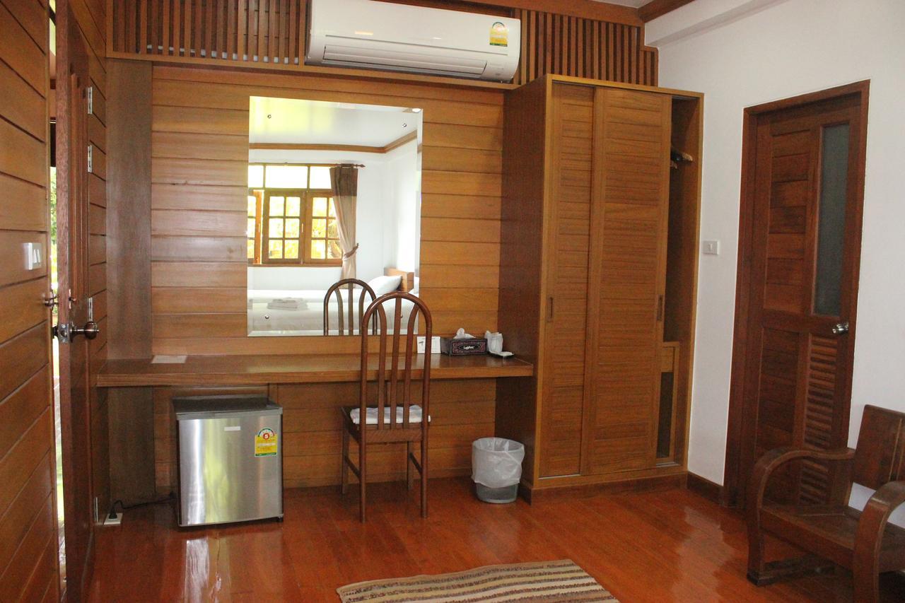 Tree Home Plus Накхонситхаммарат Экстерьер фото